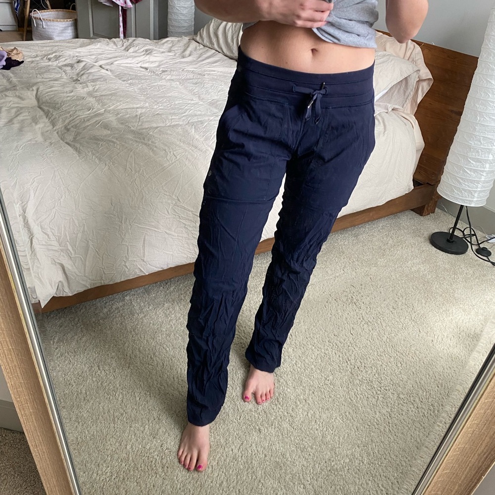 NAVY LULULEMON PANTS
